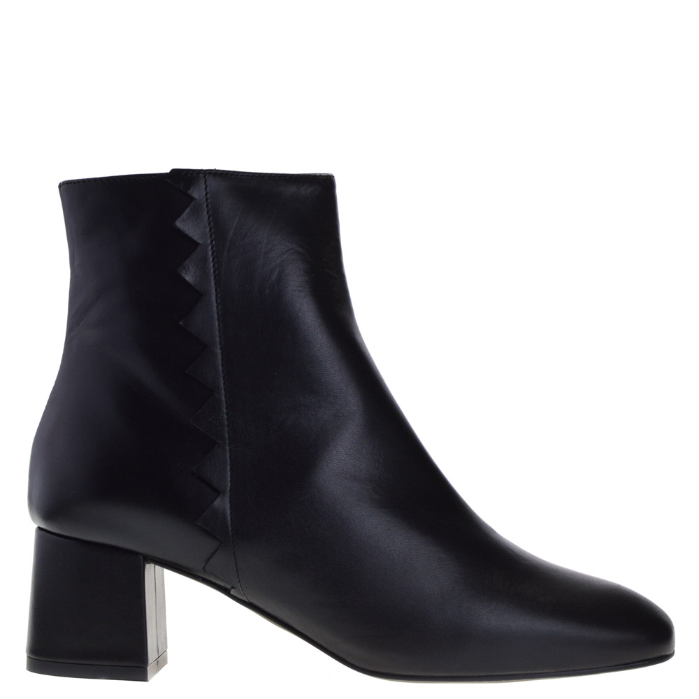 Taft Shoes Ankle Boots Black for Women